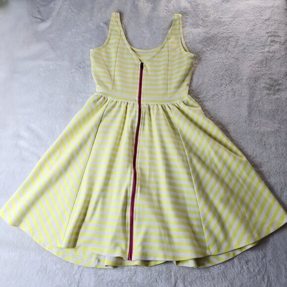 Jessica Simpson ✦ Yellow Striped Sundress ✦ Scoop Neck Sleeveless Sz S EUC - Picture 9 of 16